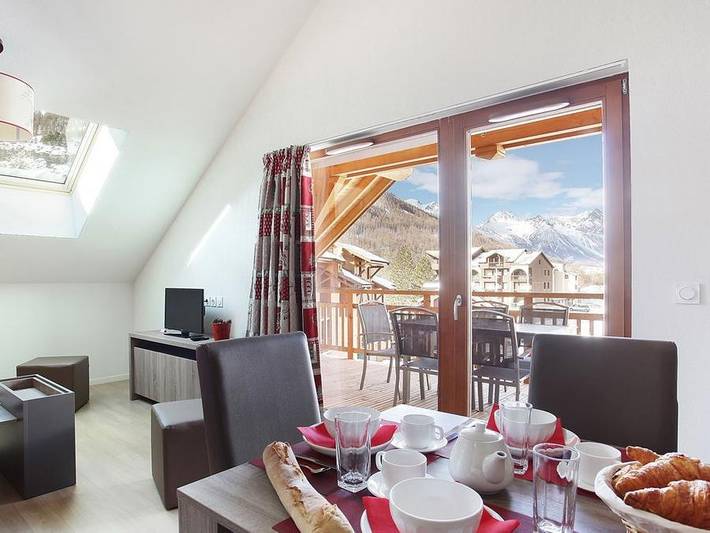 Résidence Odalys Référence Aquisana - Apartment 4 persons - 2-room apartment sleeps 4 in La Salle-les-Alpes, Serre Chevalier