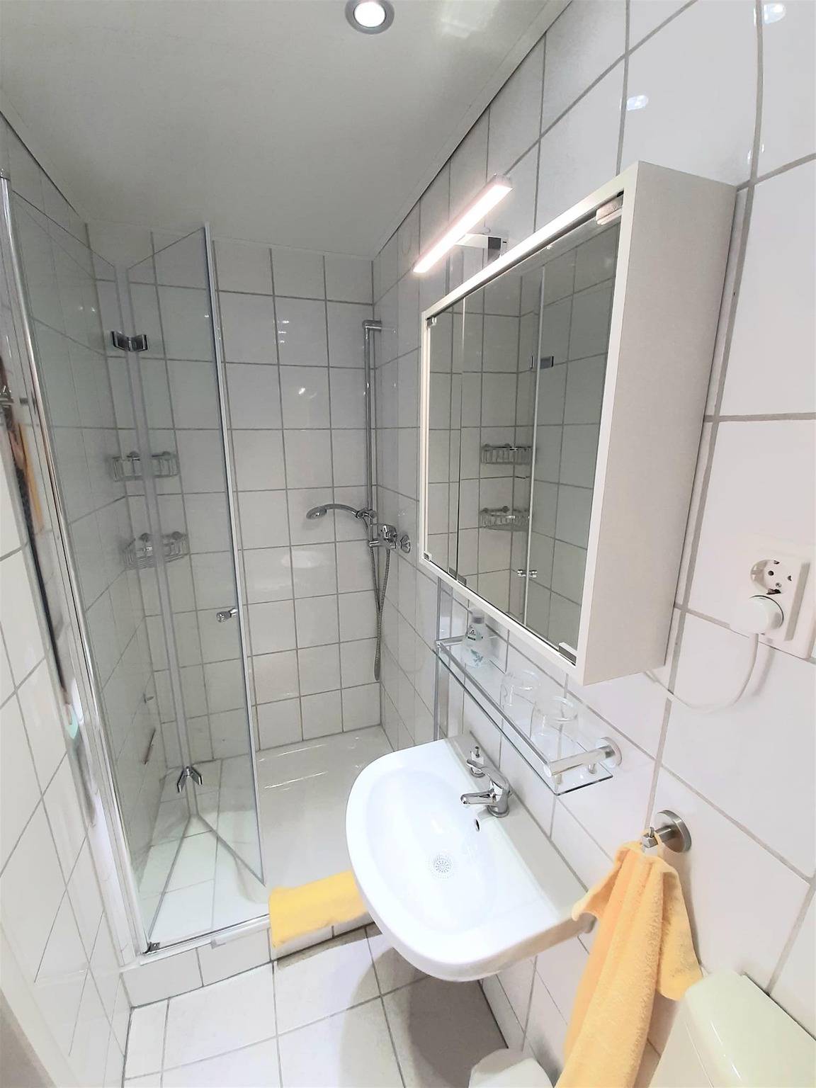 Ganze Ferienwohnung, Renovierte Ferienwohnung für bis zu 3 Personen in Bruchertseifen, Altenkirchen & Umgebung