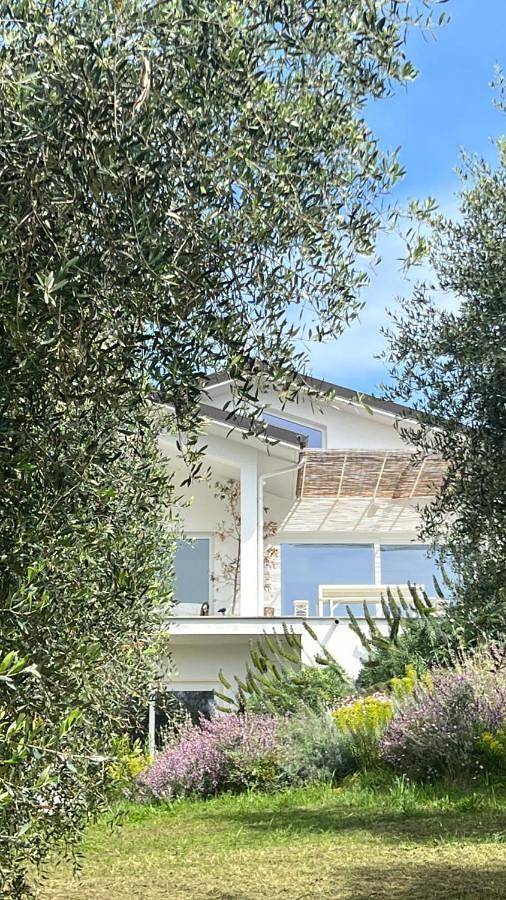 Location de vacances pour 8 personnes, avec piscine ainsi que vue et jardin à Fara in Sabina - 3