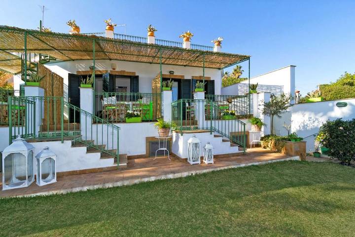 Casa vacanza per 5 persone, con panorama e giardino - 1