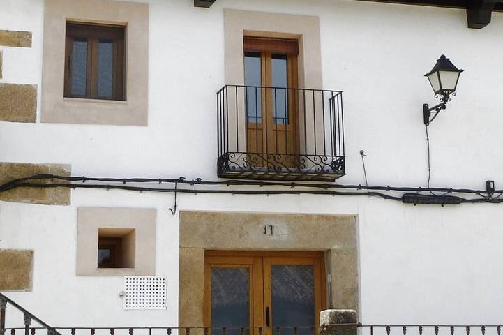 Apartamento de vacaciones para 4 personas, con balcón y jardín - 1