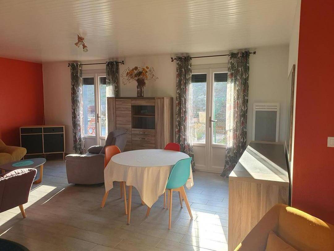 Sambacacia x6 in Montazels, Parque Natural Regional Corbières-Fenouillèdes