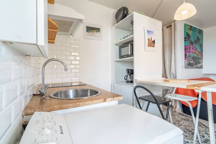 Apartamento entero, Apartamento 'Vue Mer' con vistas al mar y terraza privada in Saint Pierre la Mer, Fleury