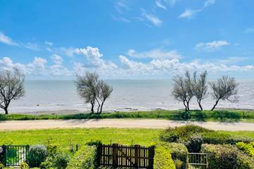 Gîte pour 4 personnes, avec terrasse dans Port des Minimes