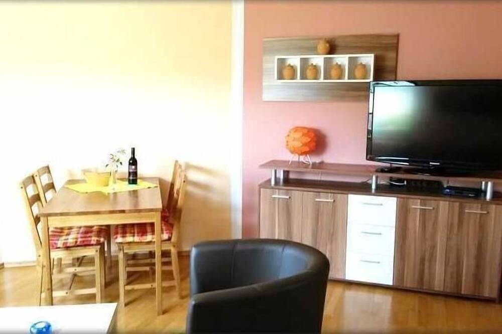 Apartamento entero, Apartamento Mäckelborg en el hermoso Woblitzsee - Apartamento Mäckelborg in Wesenberg, Mecklenburg-Strelitz