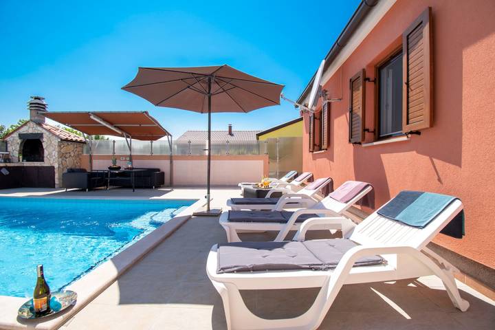 Ferienhaus für 5 Personen, mit Terrasse und Pool, mit Haustier in Marčana - 2