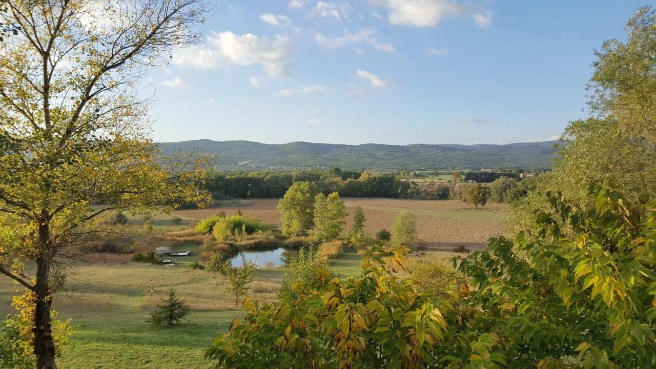 Appartement entier, Studio Apartment in Roussillon, Parc naturel régional du Luberon