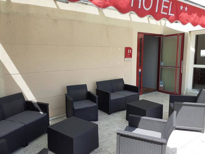 Hôtel pour 2 personnes, avec terrasse et jardin à Barbezieux-Saint-Hilaire - 3