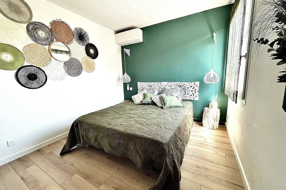 Entire apartment, Appart'Hotel Evasion 10 mns Montpellier and beaches, 2 bedrooms, air-conditioned in Lattes, Côte d'Améthyste