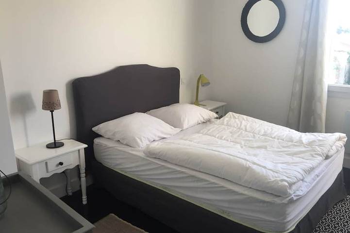 Villa 250 m2, 13 p renovated with private secure pool near beaches and marshes in Olonne-sur-Mer, Les Sables-d'Olonne