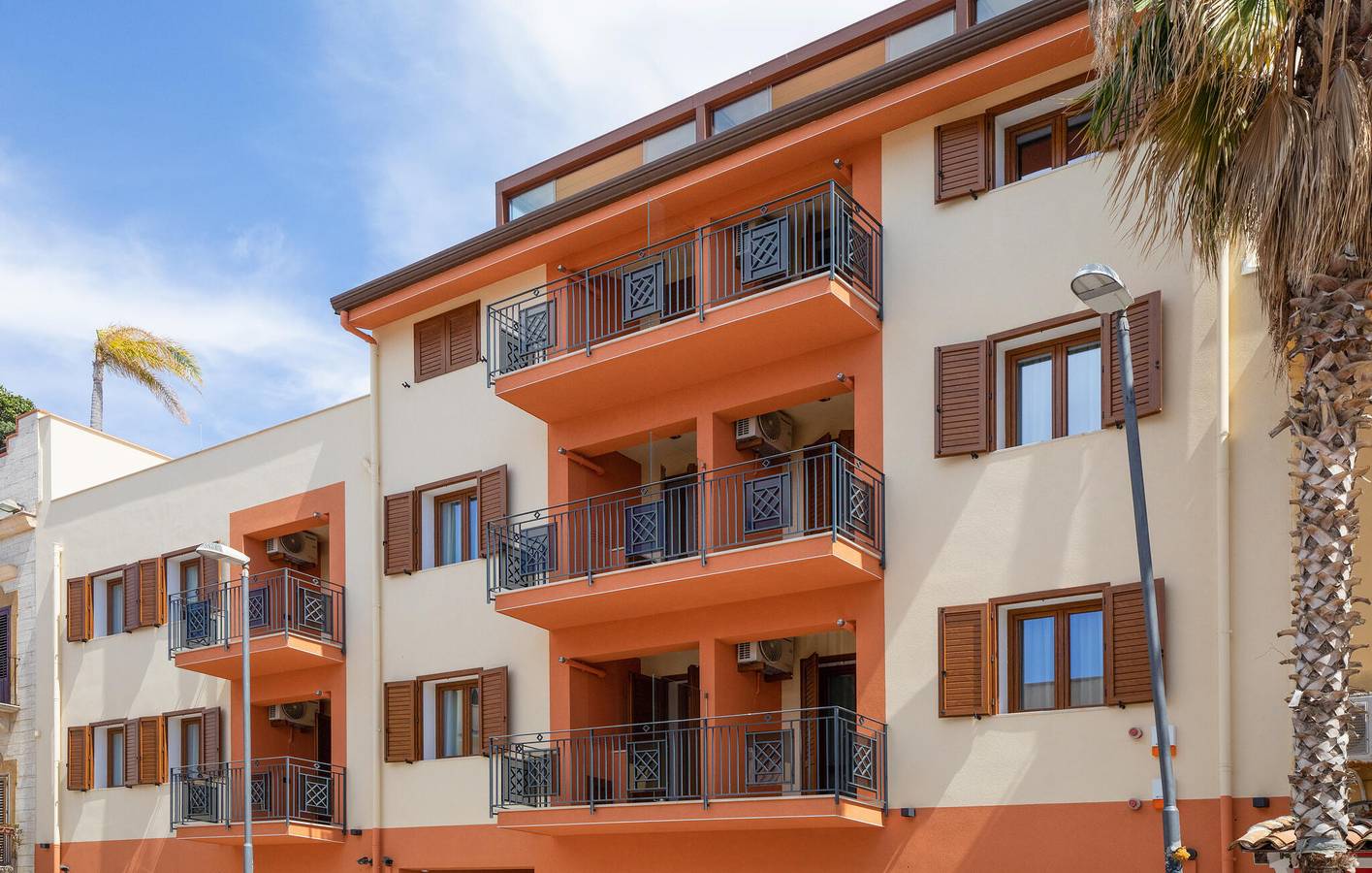 Ganze Ferienwohnung, Appartement mit Meerblick, Terrasse und Aufzug in Balestrate, Palermo Provinz