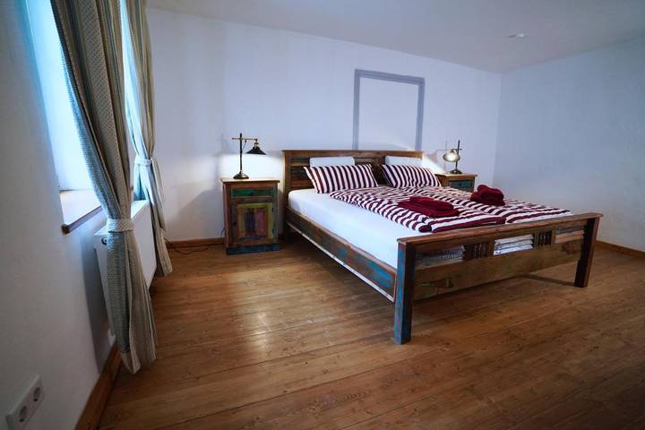 Ferienhaus für 6 Personen, mit Balkon und Terrasse sowie Garten und Ausblick in Weißenburg in Bayern