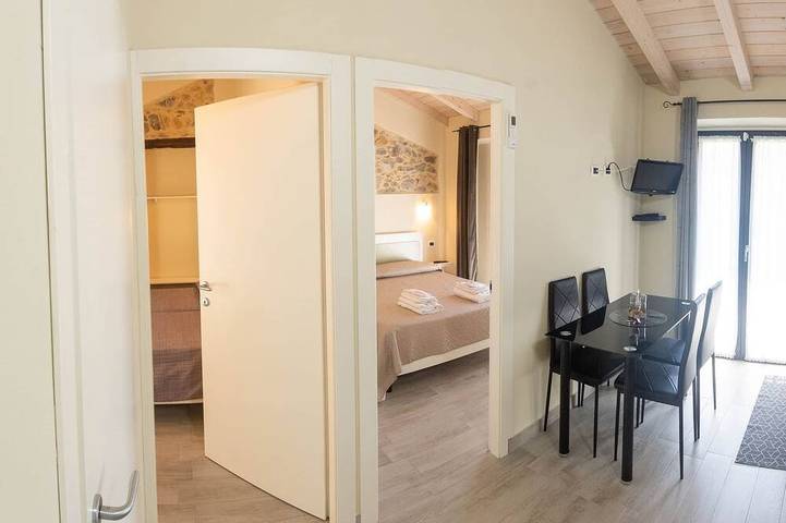 Gîte pour 4 personnes, avec balcon à Rocchetta Nervina