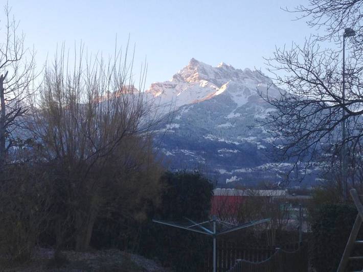 Chambre d’hôte pour 4 personnes, avec jardin et vue, adapté aux familles à Ollon