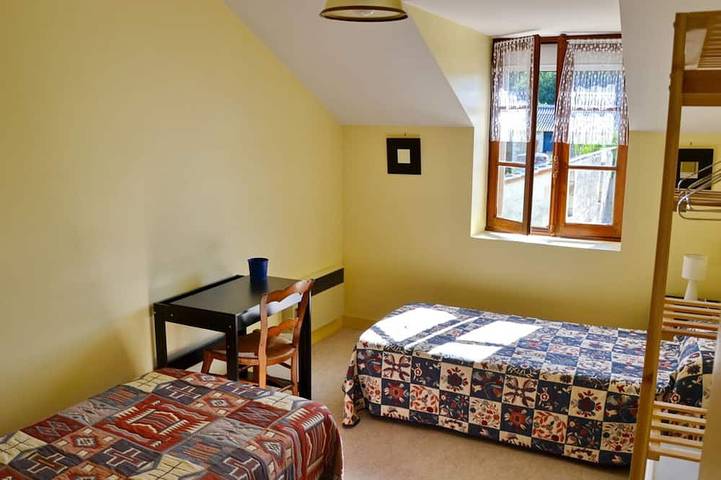 Gîte pour 6 personnes, avec jardin à Chaveignes - 3