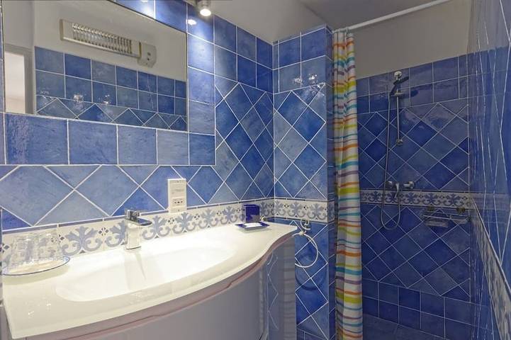 Gîte pour 2 personnes, avec Jacuzzi à Signes - 4