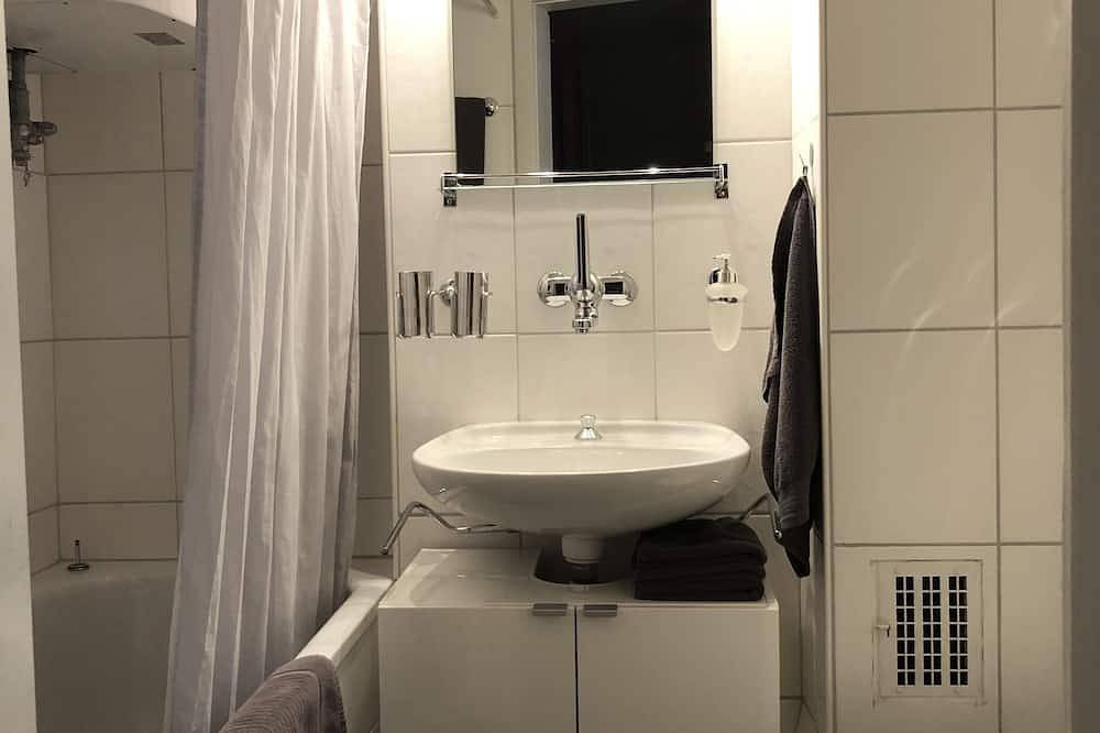 Apartamento entero, Centro de la ciudad vieja de Berna, a pocos pasos de las principales atracciones de la ciudad in Berna, Oberland (Berna)