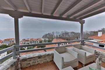 Gîte pour 8 personnes, avec terrasse dans Agios Ioannis (Zagora–Mouresi)