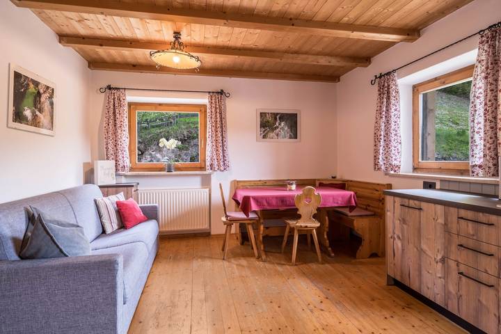 Ferienwohnung für 5 Personen, mit Garten in Hafling