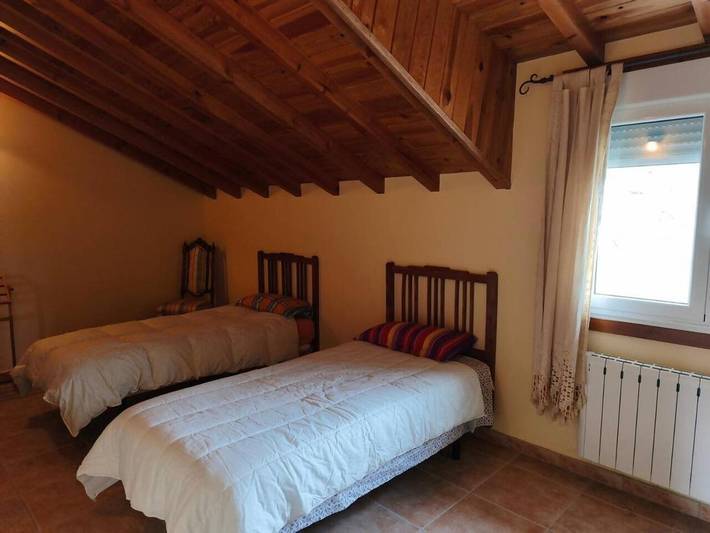Casa rural para 6 personas, con Terraza además de Jardín y Vistas en Maside - 4