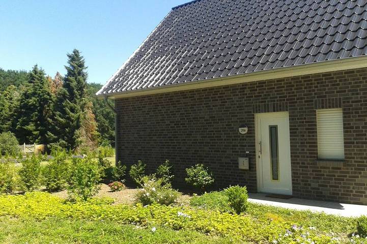 Ferienhaus für 6 Personen, mit Terrasse und Garten in Weeze