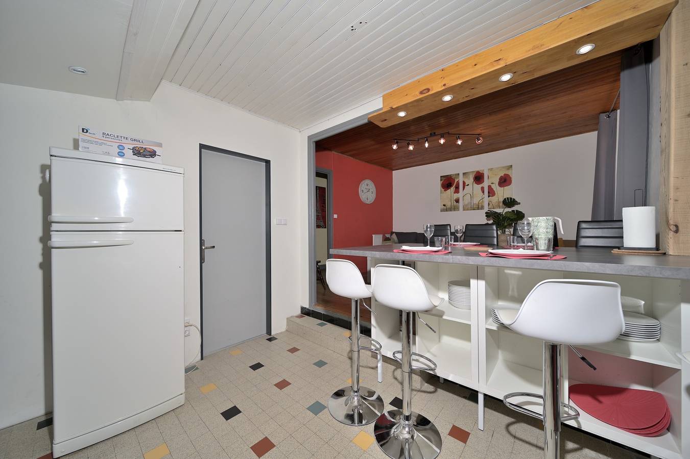 Maison de vacances 'Le Gîte Des 3000 Avec Spa' avec terrasse privée et Wi-Fi in Auzat, Parc naturel régional des Pyrénées ariégeoises