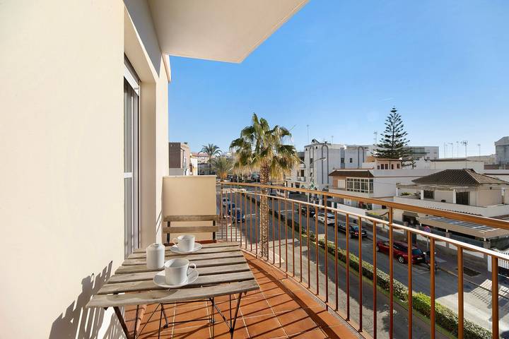 Ganze Wohnung, Ferienwohnung 'Apartamento Merce' mit privater Terrasse und Wlan in Rota, Costa de la Luz