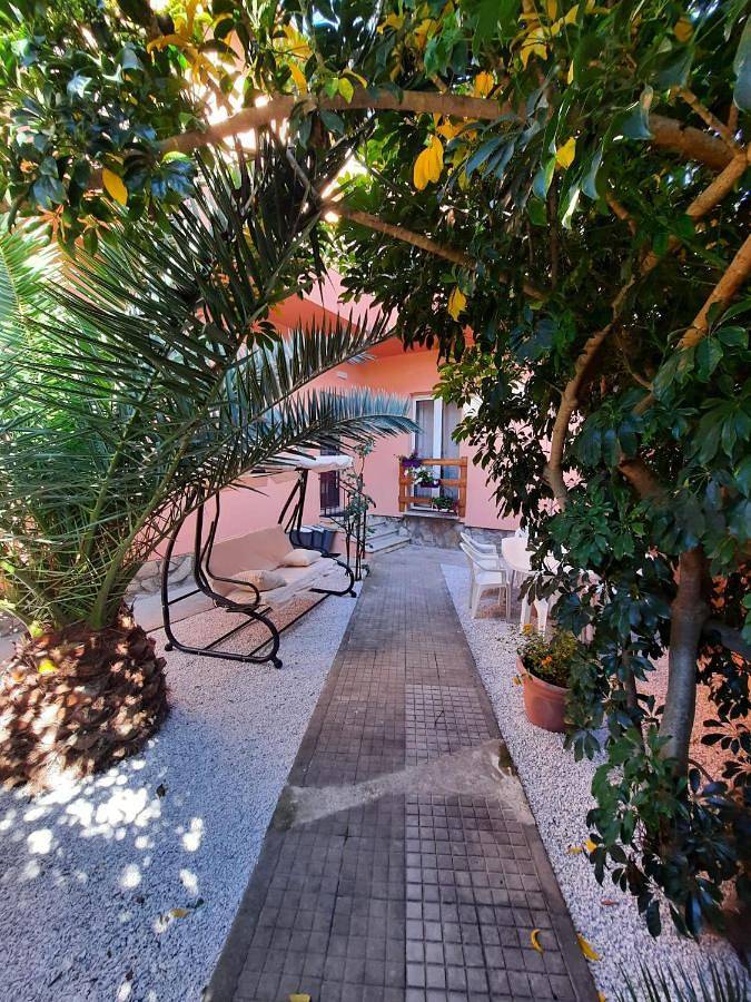 Casa vacanza per 6 persone, con giardino e panorama - 1