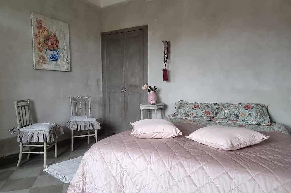 Maison avec grange & piscine vue Pyrénées in Puymaurin, Haute-Garonne