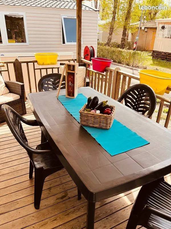 Camping für 8 Personen, mit Terrasse in Vias Plage