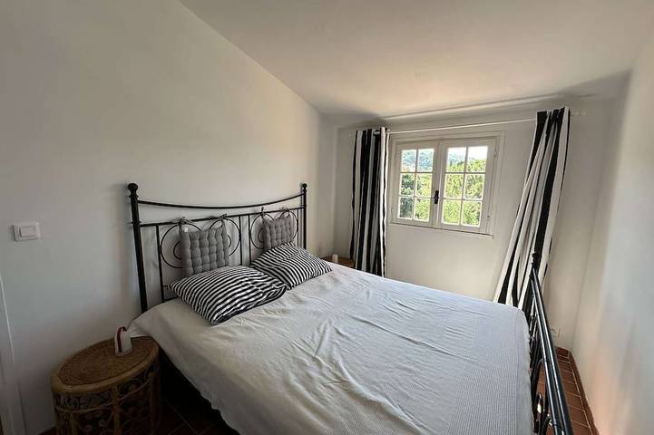 Location de vacances pour 5 personnes, avec jardin dans Plage de Gigaro - 4