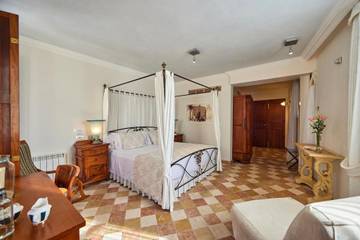 Room in Pollença Town, Pollença für 4 
