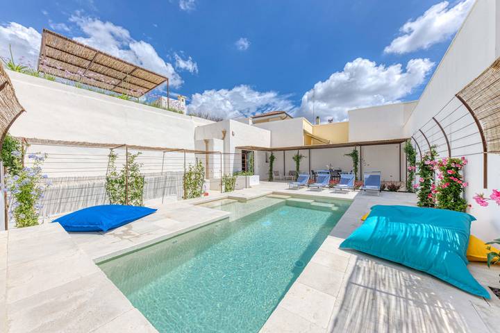 Villa für 12 Personen, mit Garten und Ausblick in Salve