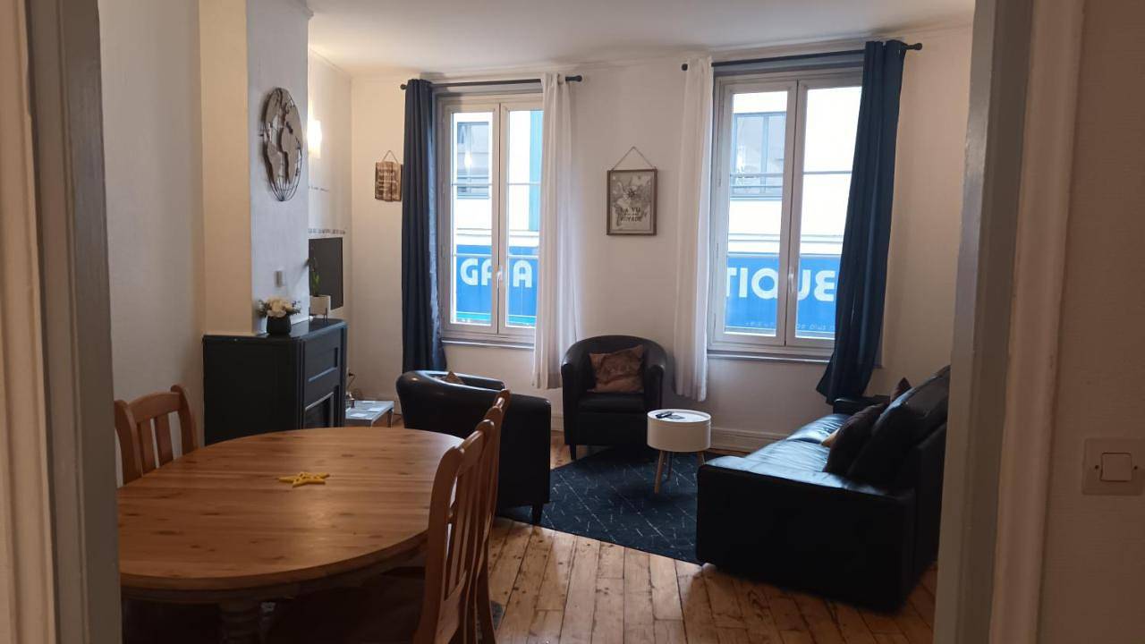 Appartement entier, Two-Bedroom Apartment in Saint-François-en-Terre-de-Caux, Région du Havre