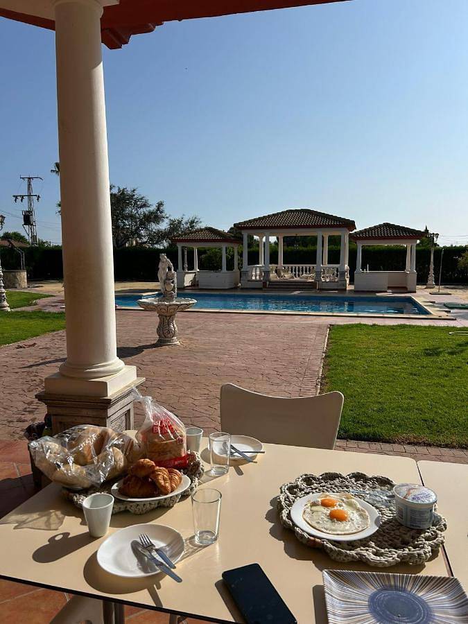 Casa rural para 14 personas, con jardín además de piscina y vistas en La Carlota - 3
