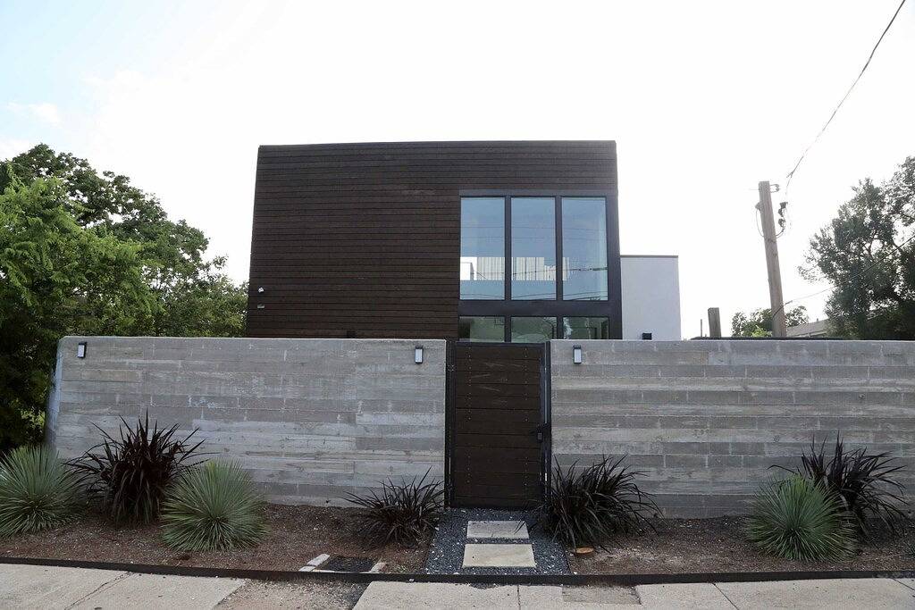 Downtown Austin Modern Retreat, beheizter Pool und Whirlpool in einer Oase im Freien in Austin, Travis County