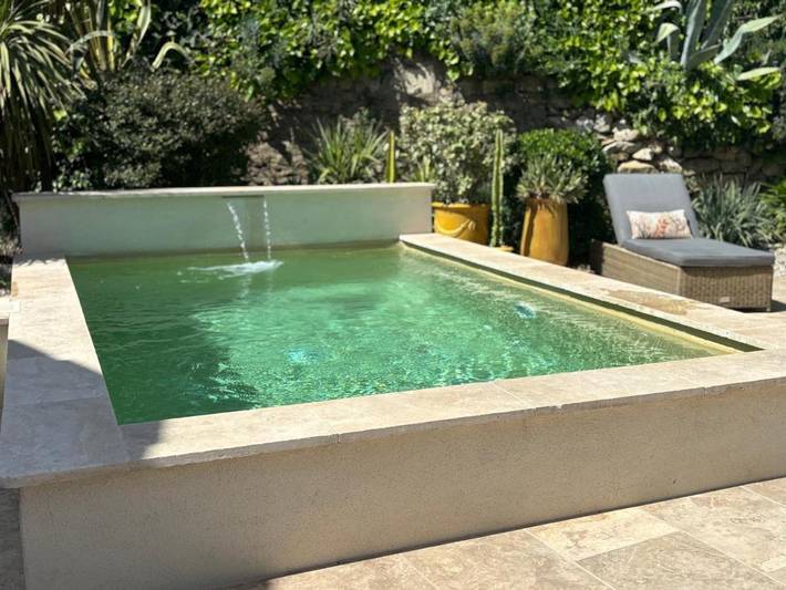 Apartamento de vacaciones para 2 personas, con vistas además de piscina y jardín - 1