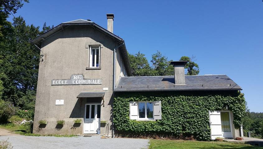 Gîte pour 4 personnes, avec Jardin à Le Soulié