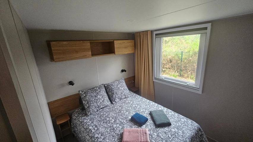 Camping pour 6 personnes, avec terrasse et jacuzzi à Parentis-en-Born - 4