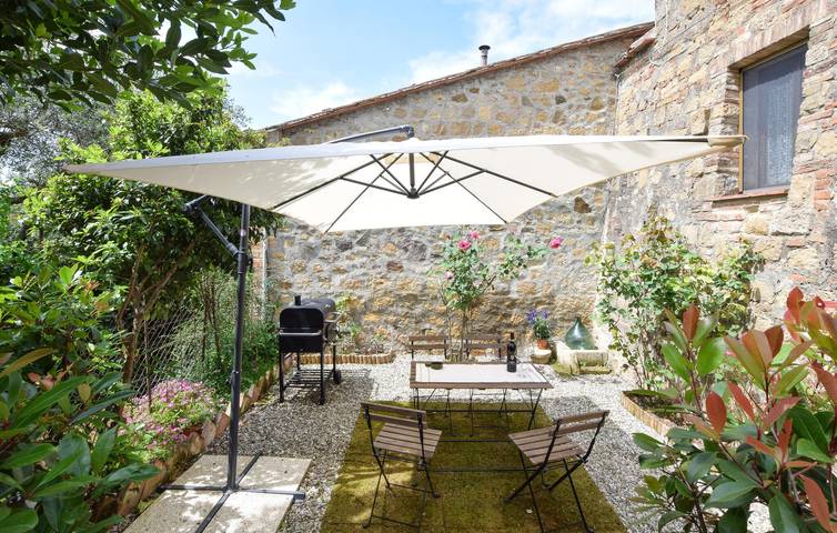 Appartamento intero, Accogliente appartamento di 195mq | TV via cavo, parcheggio | Vicino a Torrente Tresa in Monticchiello, Pienza