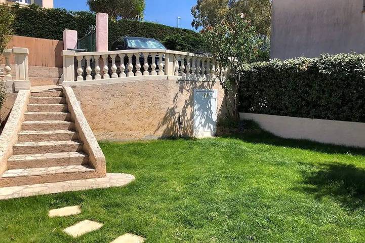 Maison de vacances pour 8 personnes, avec terrasse et jardin, animaux acceptés à Le Pradet