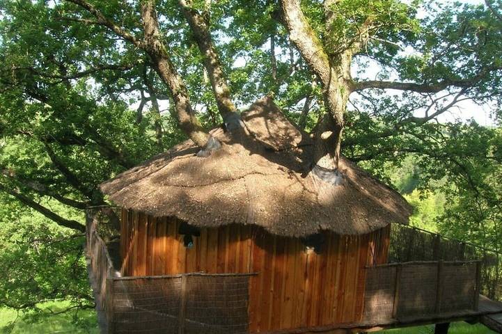 Gîte pour 4 personnes, avec jacuzzi et jardin ainsi que piscine et balcon