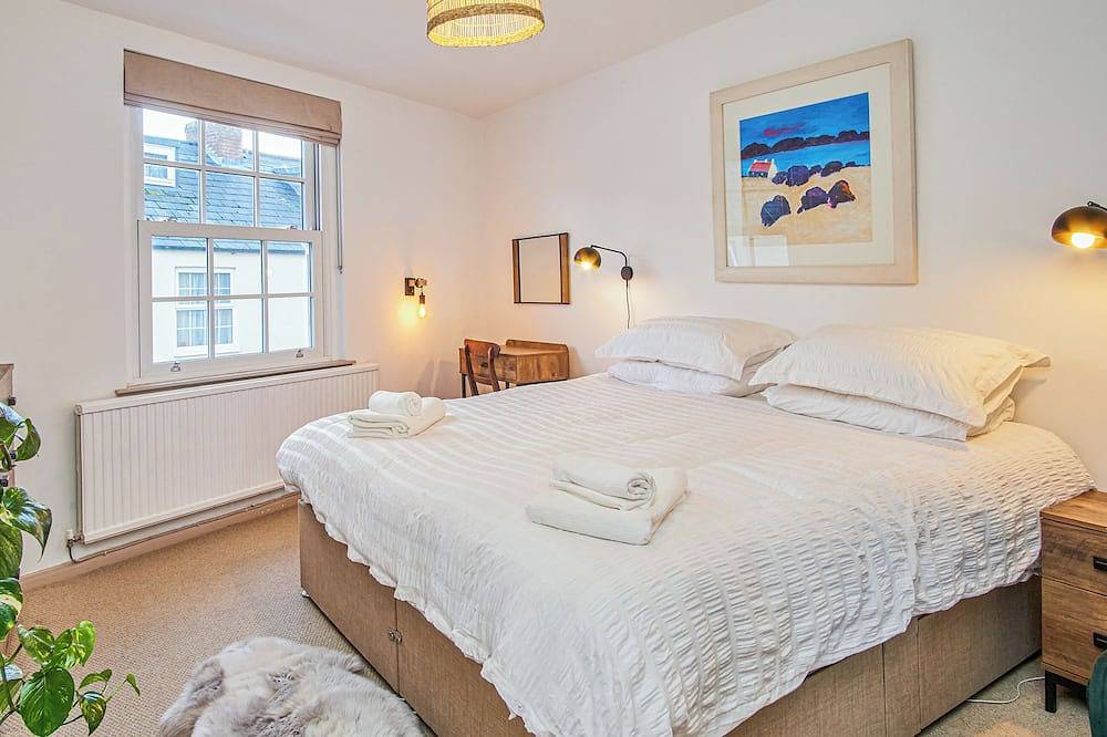 3 bedroom accommodation in Cowes in Cowes, Isle of Wight
