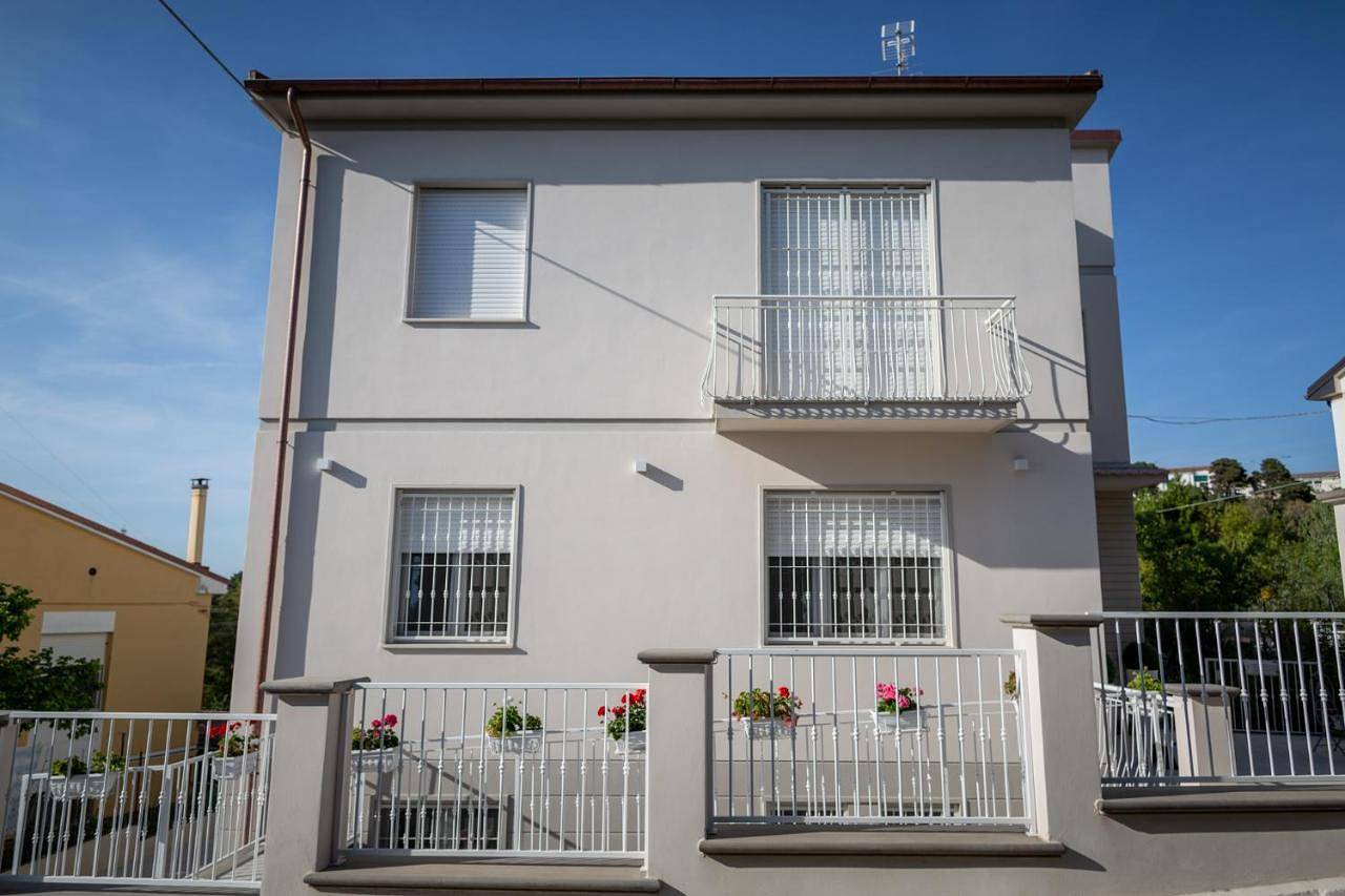 Double Room with Private Bathroom in Livorno, Etruskische kust