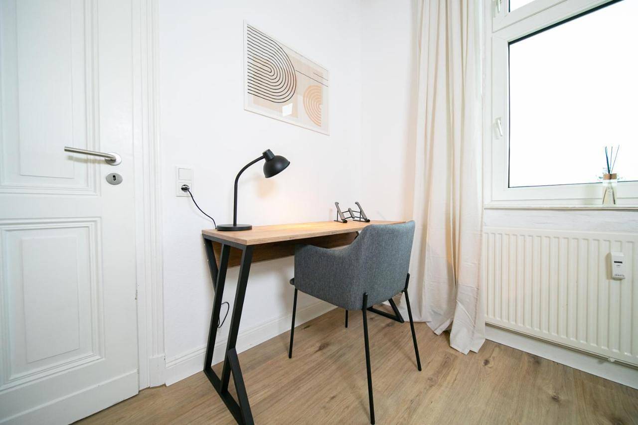 Geheel appartement, Favorite Stays - Suite And More - Kitchen in Neuss, Rhein-Kreis Neuss