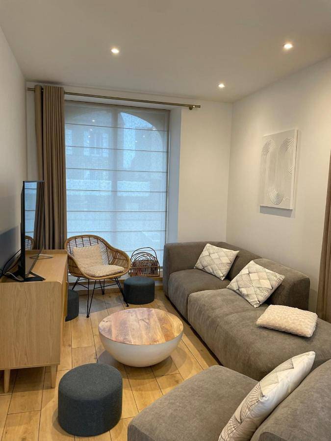 Location de vacances pour 12 personnes, avec jardin dans Office De Tourisme De Brignogan Plages - 3