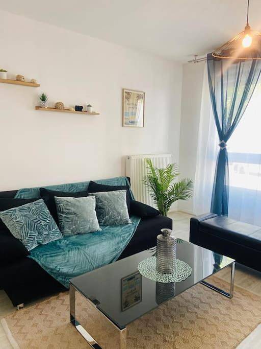 Appartement entier, One-Bedroom Apartment in Goussainville, Val-d'Oise