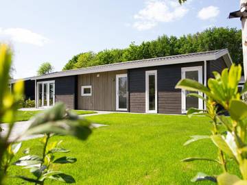 Maison de campagne pour 4 personnes, avec jardin ainsi que piscine et terrasse, animaux acceptés à Veldhoven