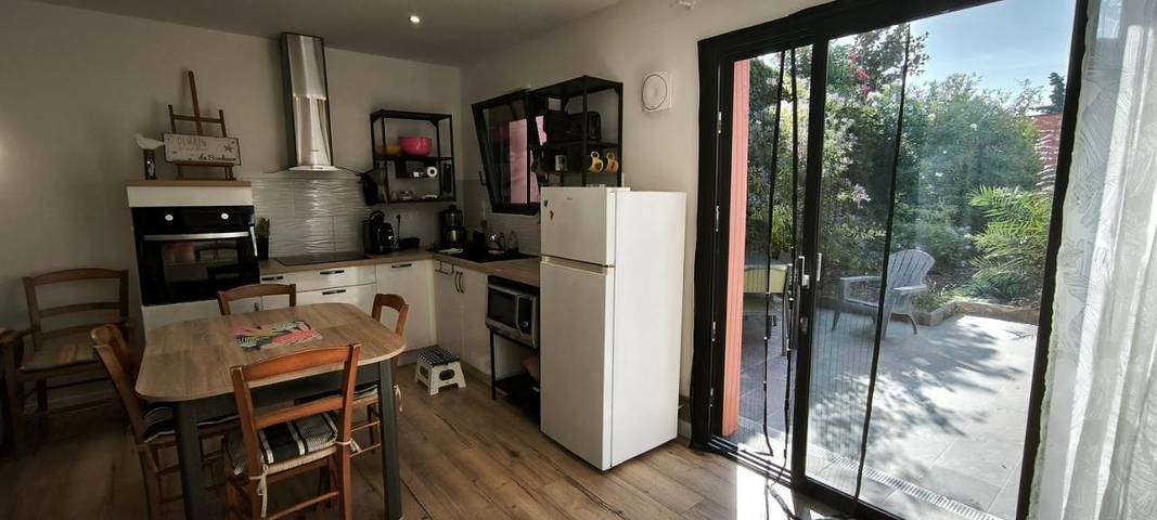 Maison de vacances pour 6 personnes, avec piscine ainsi que jardin et jacuzzi