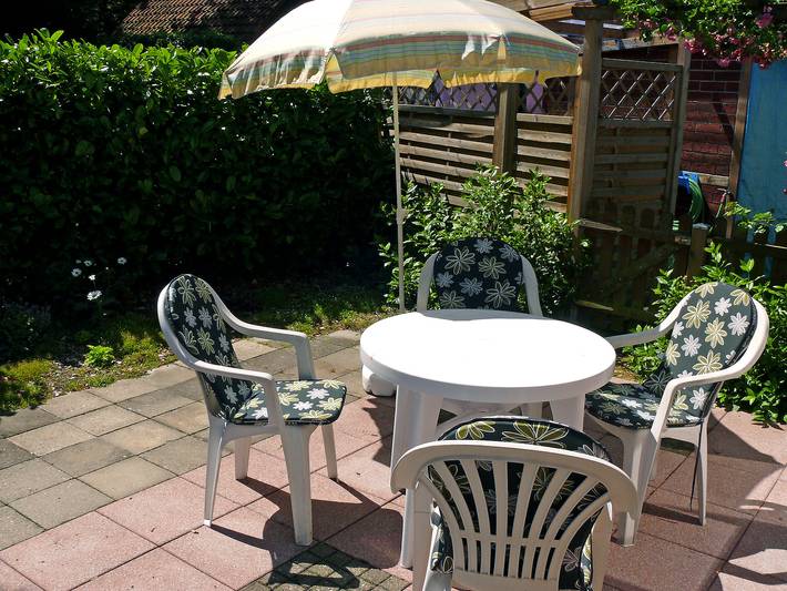Ferienhaus für 4 Personen, mit Terrasse und Garten in Norden - 2